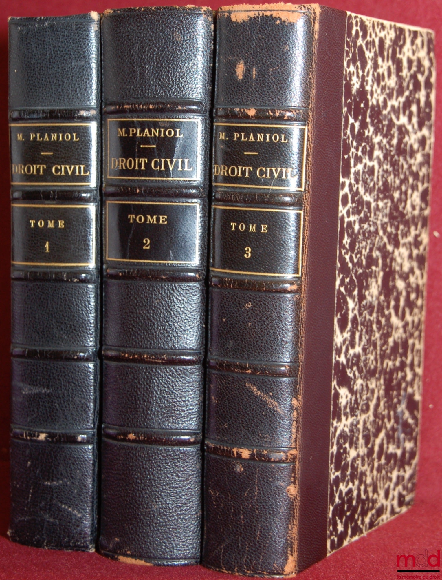 PLANIOL (Marcel) et RIPERT (Georges) – TRAITÉ ÉLÉMENTAIRE DE DROIT CIVIL, conforme au programme officiel des facultés de droit, 11e éd., T. I : Principes généraux, les Personnes, la Famille, les Incapables, les biens ; t. II : les Preuves, Théorie Général