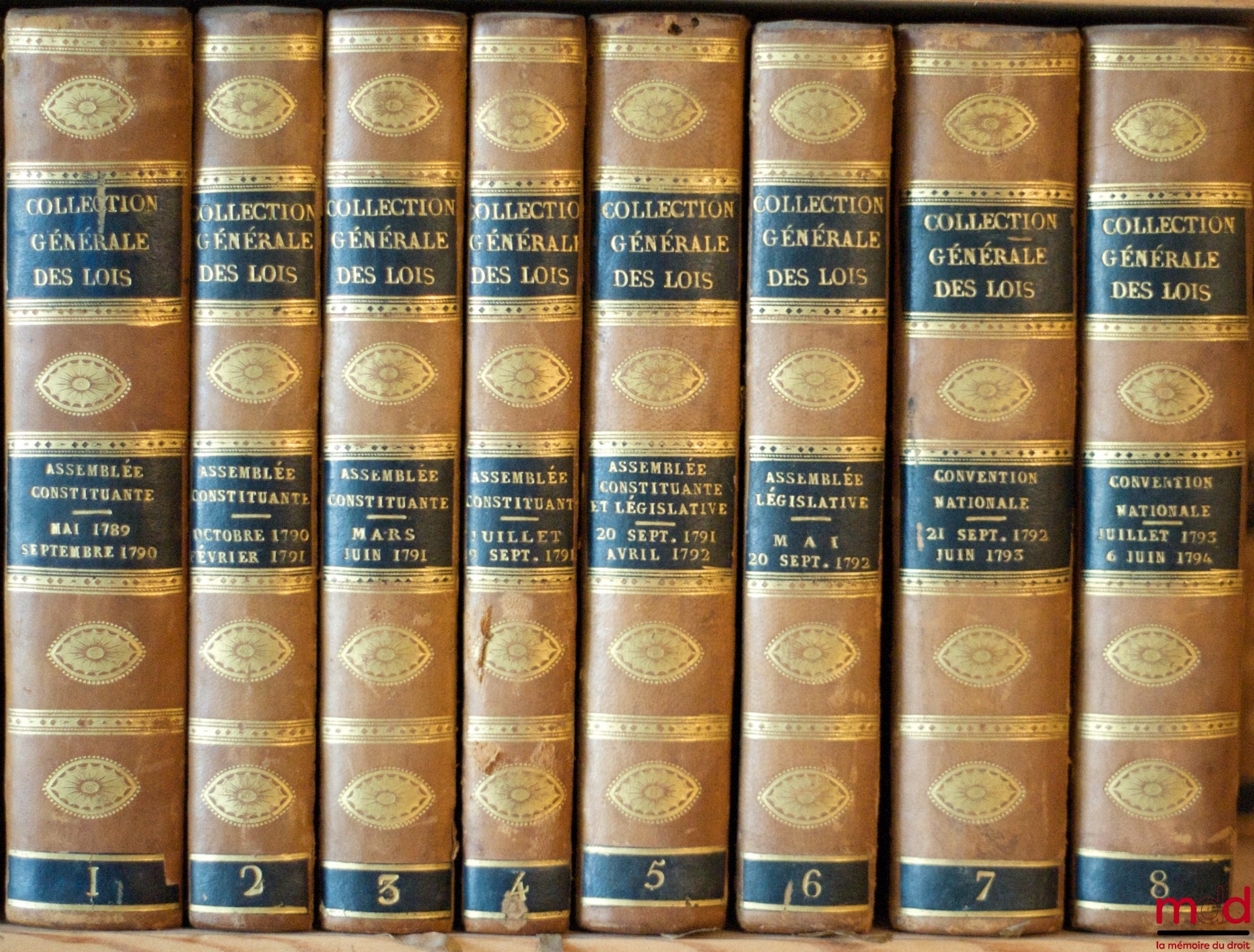 BULLETIN DES LOIS, Séries 1 à 8, An II à 1829, COMPLET avec les TABLES DES LOIS (4 vol.), LES CINQ CODES (1 vol.), LA COLLECTION GÉNÉRALE DES LOIS (Assemblée constituante, Assemblée législative et Convention nationale - 8 vol.), mai 1789 à 1794