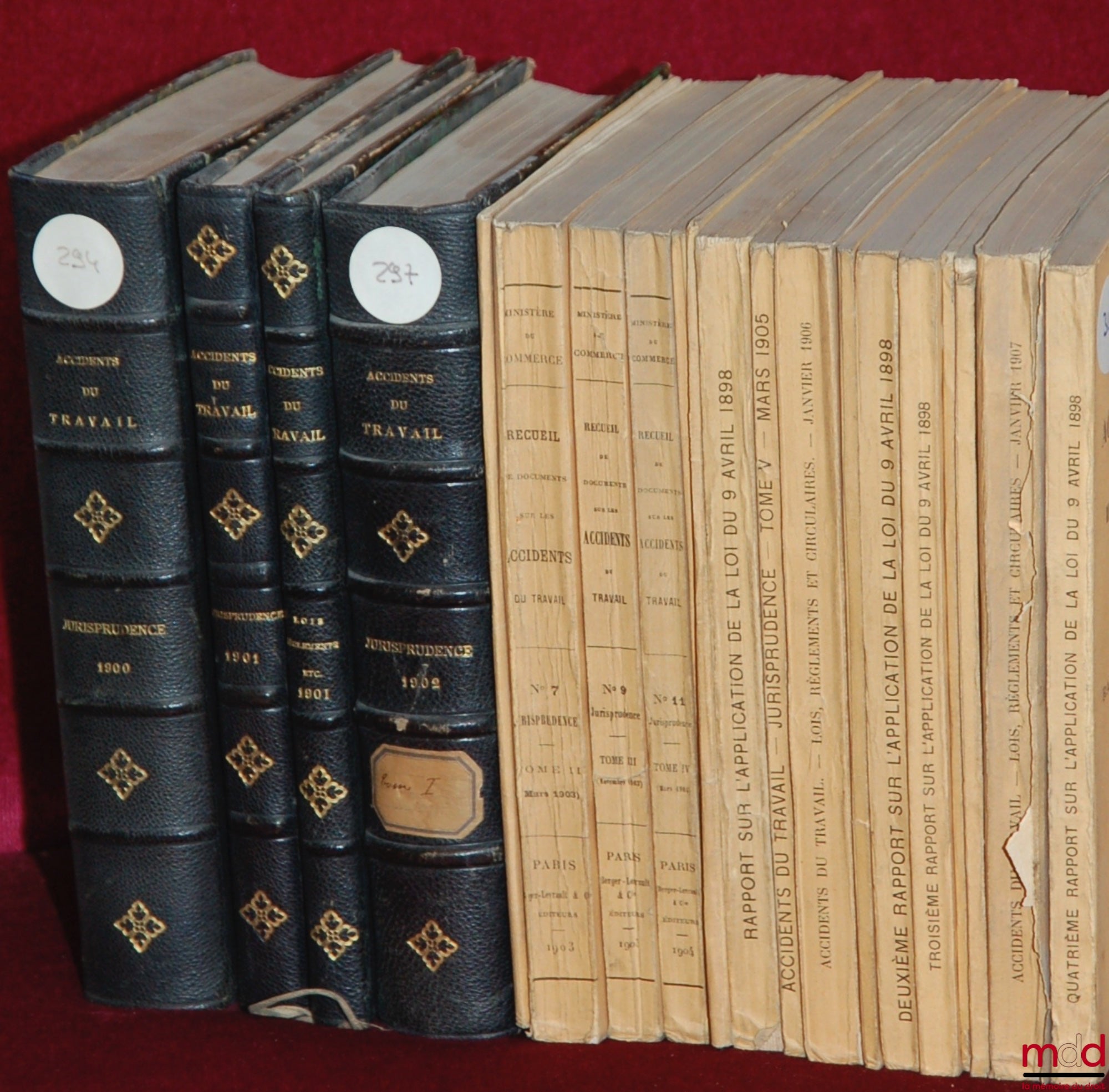 [Collectif] – Ministère du Commerce, de l’Industrie des Postes et des Télégraphes ; Division de l’Assurance et de la prévoyance sociales ; ACCIDENTS DU TRAVAIL. RECUEIL DE DOCUMENTS SUR LES ACCIDENTS DU TRAVAIL RÉUNIS PAR LE MINISTÈRE DU COMMERCE (Directi