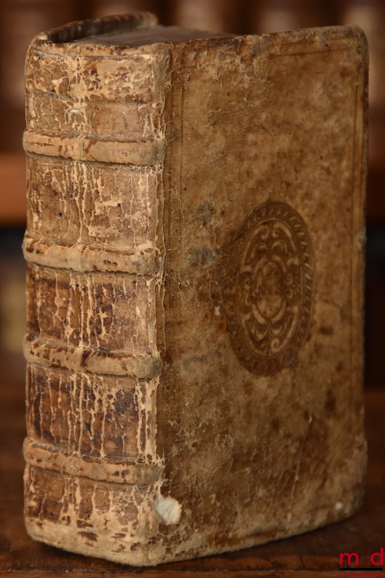 [Institutes de Justinien], CRESPIN (Jean) – [IMP. CÆS. JUUSTINIANI INSTITUONUM LIBRI IIII : Perpetuis doctissimorum Scriptorum notis illustratis quarum utilitatem index additus commonstrat. Adiunximus appendicis loco, Leges Xii Tabularem, explicatas. Ulpi