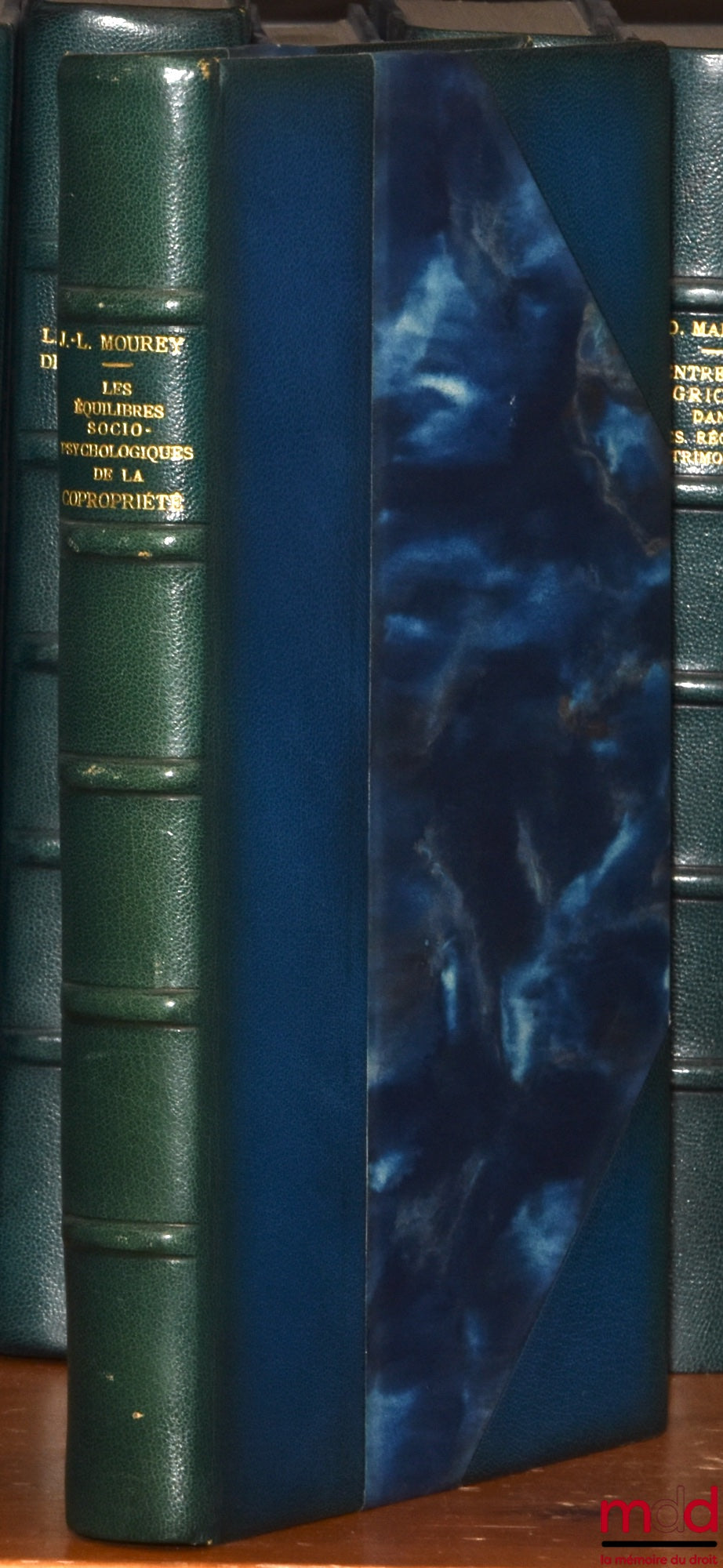 MOUREY (Jean-Louis) – LES ÉQUILIBRES SOCIO-PSYCHOLOGIQUES DE LA COPROPRIÉTÉ, Préface de Jean Carbonnier, Bibl. de droit privé, t. CXIII