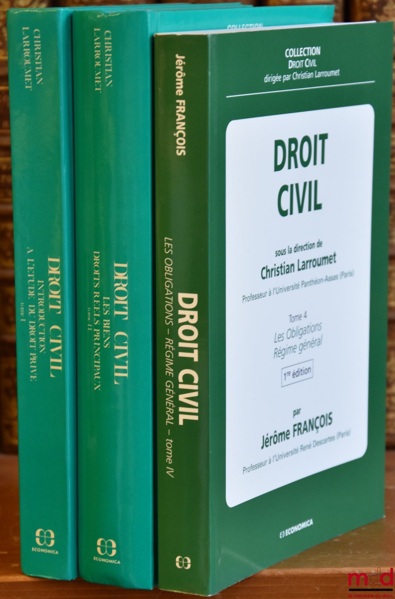 LARROUMET (Christian) – DROIT CIVIL : t. I : INTRODUCTION À L’ÉTUDE DU DROIT PRIVÉ, par Ch. L., 1re éd., coll. Droit civil, série Enseignement ; t. II : LES BIENS, DROITS RÉELS PRINCIPAUX, par Ch. L., 2e éd., coll. Droit civil, série Enseignement ; t. IV 