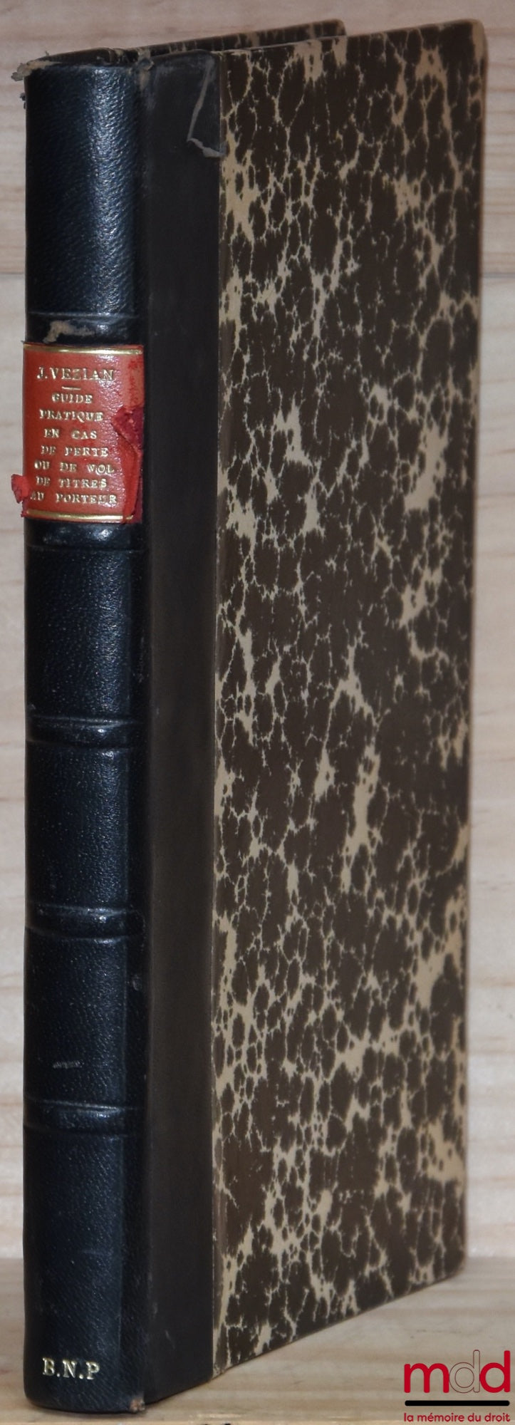 BENEZECH (Gabriel) – GUIDE PRATIQUE EN CAS DE PERTE OU DE VOL DE TITRE AU PORTEUR. Ce GUIDE indique en outre les formalités à remplir en cas de perte ou de vol de Titres de rente sur l’État français, au porteur ou nominatifs. Récépissés de dépôt de titres