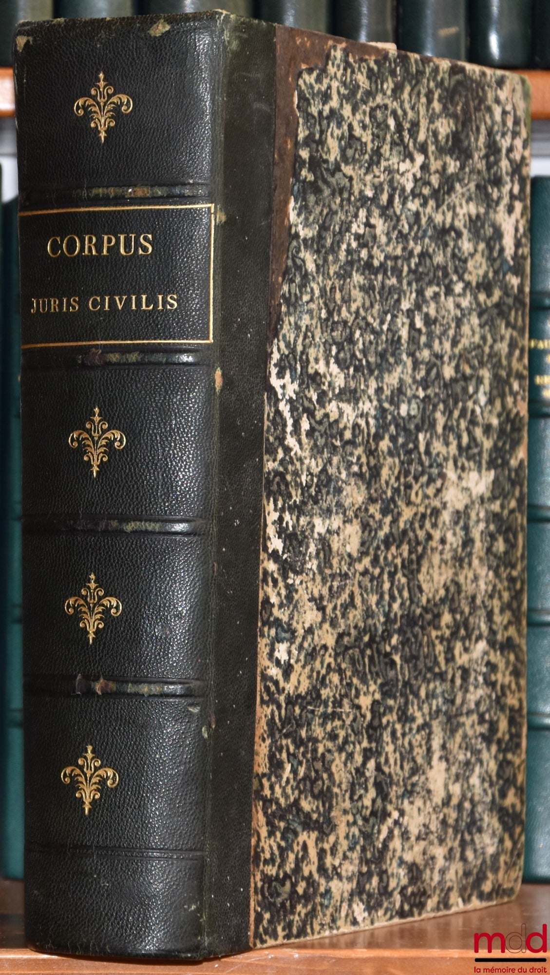 [Corpus juris civilis], GALISSET – CORPUS JURIS CIVILIS ACADEMICUM PARISIENSE, IN QUO JUSTINIANI INSTITUTIONES, DIGESTA, SIVE PANDECTÆ, CODEX, AUTHENTICÆ, SEU NOVELLÆ CONSTITUTIONES, ET EDICTA COPREHENDUNTUR, Præterea Leonis et aliorum imperatorum novellæ