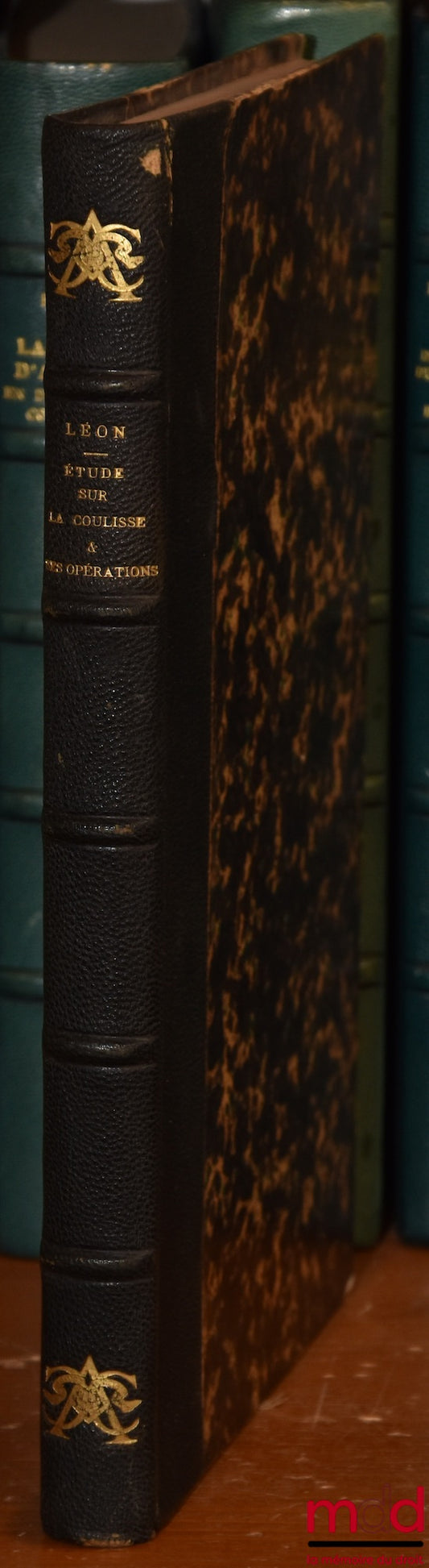 LÉON (Eugène) – STUDY ON THE BEHIND THE SCENES AND ITS OPERATIONS