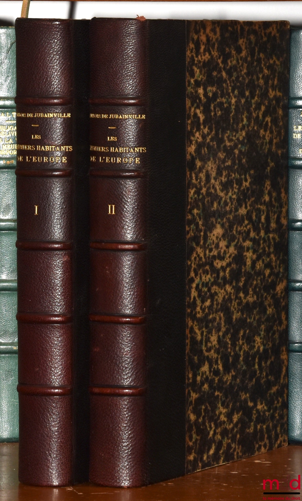 ARBOIS DE JUBAINVILLE (Henri d’) – LES PREMIERS HABITANTS DE L’EUROPE d’après les écrivains de l’Antiquité et les travaux des linguistes, 2nde éd. corrigée et considérablement augmentée par l’auteur, avec la collaboration de G. Dottin ;  t. 1 : 1°) Peuple