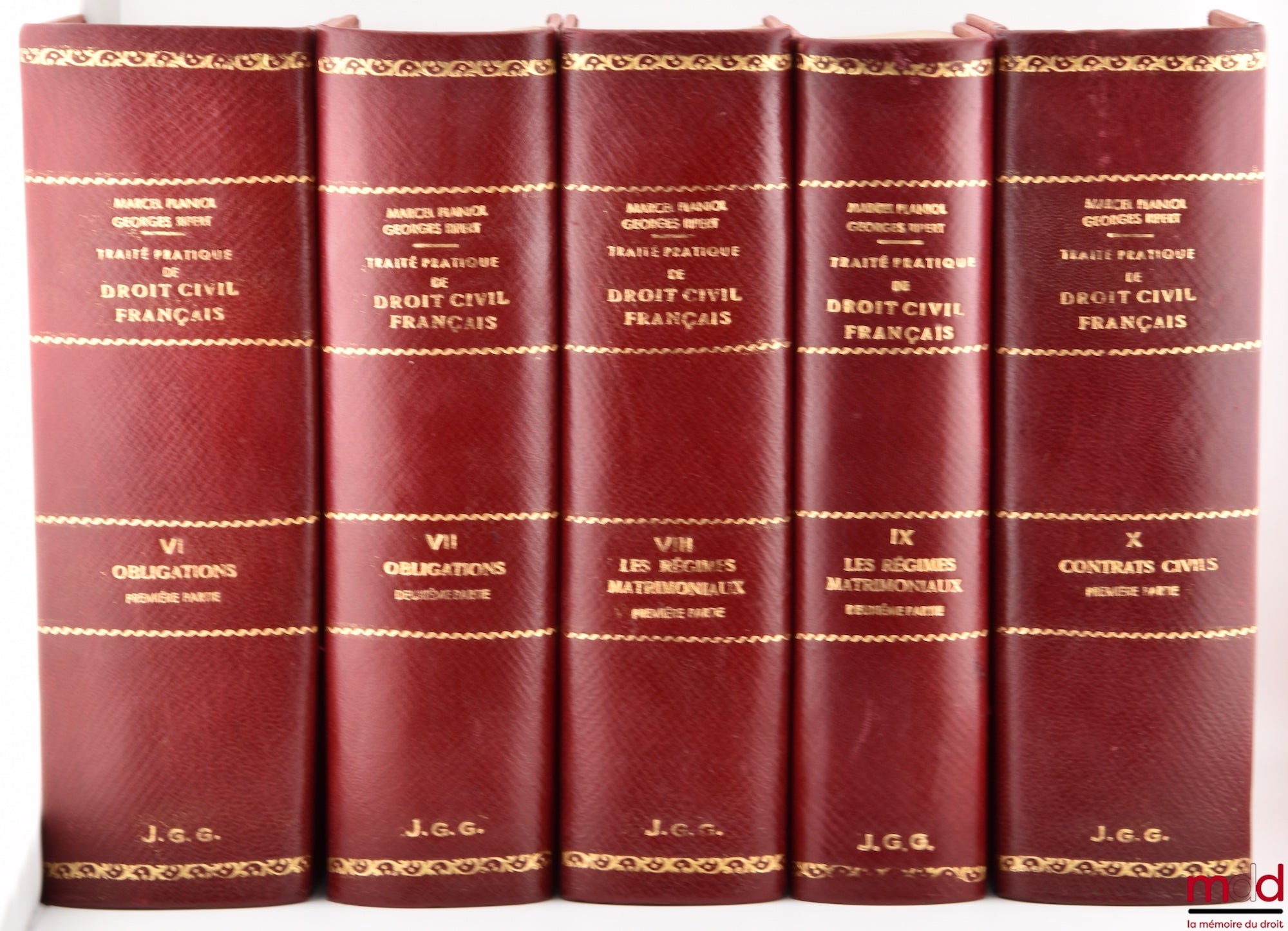 PLANIOL (Marcel) et RIPERT (Georges) – TRAITÉ PRATIQUE DE DROIT CIVIL FRANÇAIS, 2e éd. : t. I : Les personnes - état et capacité par René Savatier, avec le concours de Jean Savatier (XII-874 p.) ; t. II : La famille - mariage, divorce, filiation par André