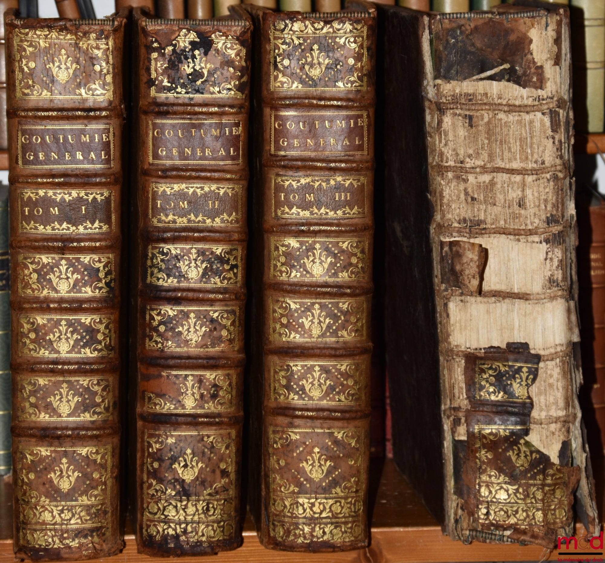 BOURDOT DE RICHEBOURG (Charles-Antoine) – NOUVEAU COUTUMIER GÉNÉRAL OU CORPS DES COUTUMES GÉNÉRALES ET PARTICULIÈRES DE FRANCE, ET DES PROVINCES CONNUES SOUS LE NOM DES GAULES ; exactement vérifiées sur les Originaux conservez au Greffe du Parlement de Pa
