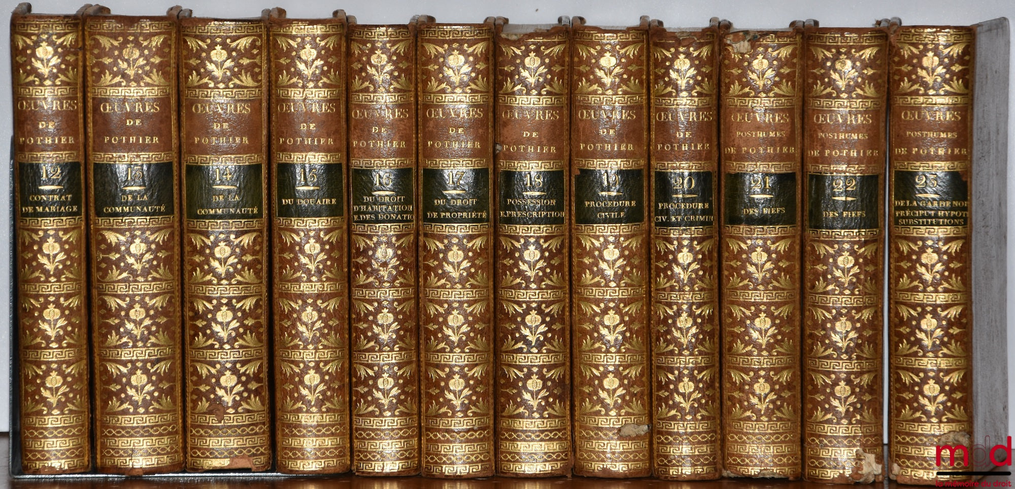 POTHIER (Robert-Joseph) – ŒUVRES COMPLÈTES ET POSTHUMES : t. I & II : Traité des obligations, Nouvelle éd. (1777) ;  t. III : Traité du contrat de vente, Nouvelle éd. revue et corrigée, 2 t. en 1 vol. (1772, 1773) ;  t. IV : Traité des retraits, Nouvelle