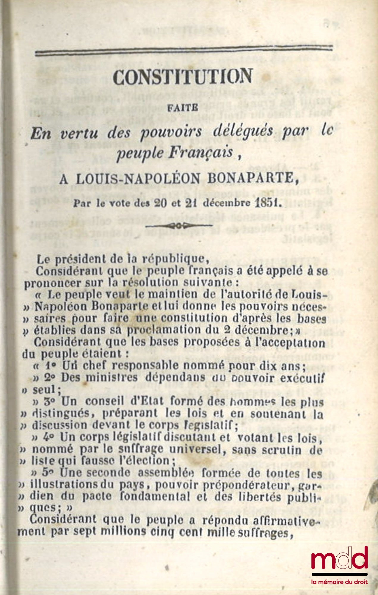 [Code] – LES CODES DE L’EMPIRE FRANÇAIS contenant le CODE NAPOLÉON, Suivi de 1° La constitution de 1852, 2° Le Sénatus-Consulte du 25 décembre 1852, 3° le Code de Procédure civile, 4° de Commerce, 5° d’Instruction criminelle, 6° Pénal, 7° Forestier, 8° De